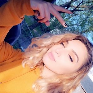 Meet your Posher, Kimberly